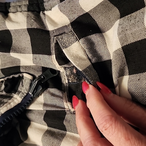 BRANDED ๐ฆ LION REVERSIBLE  WINTER VEST - Picture 9 of 11